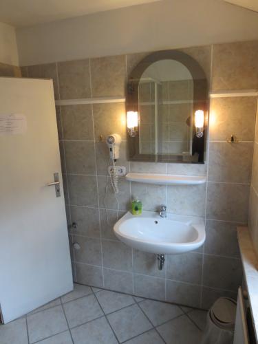 Apartment 4