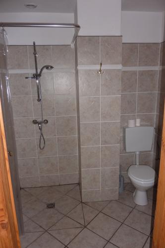 Apartment 5